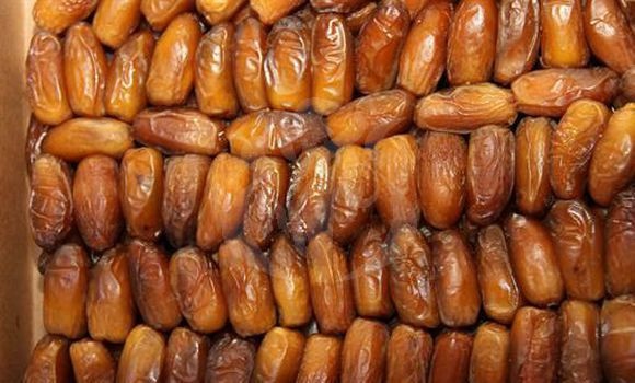 Algerian Deglet Nour dates